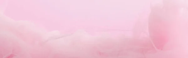 Vista de perto de redemoinhos de tinta rosa misturando isolado em rosa — Fotografia de Stock
