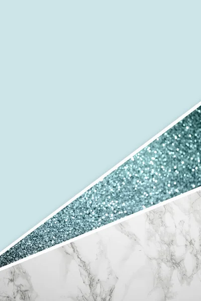 Fond géométrique avec paillettes bleues, marbre et couleur bleu clair — Photo de stock