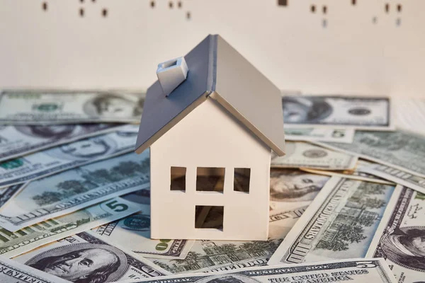 White house model on dollar banknotes, real estate concept — Stock Photo