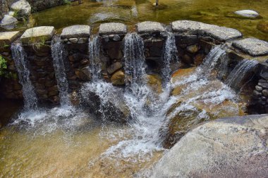 Kırsal küçük köy yolu orman nehir ve şelale görünümlerinden El Eden Puerto Vallarta nerede film filme Meksika tarafından için 