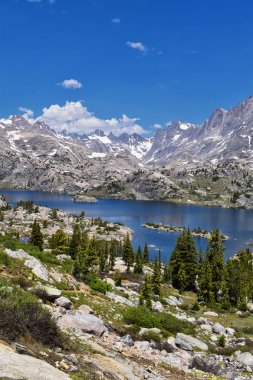 Rüzgar nehri aralığı, Rocky Dağları, Wyoming, hiking backpacking üzerinden Gösterim Titcomb Havzası için Elkhart Park Trailhead gitmekten geçmiş Hobbs, Seneca, ada, üst ve alt Jean göller gibi fotoğrafçılar işaret iz.