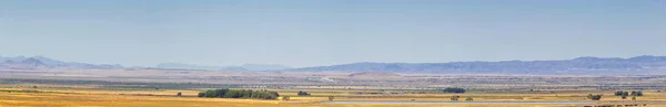 犹他州落基山瓦萨奇全景景观由菲斯莱克国家森林 15号 15号州际公路 通过霍尔顿 菲尔莫 西皮奥和犹他州帕罗万 犹他州 — 图库照片