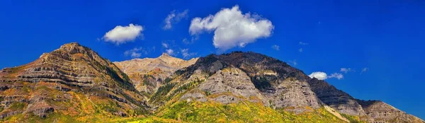 Panoraamanäkymät Kamas Samak Utah Highway 150 Näkymä Taakse Mount Timpanogos — kuvapankkivalokuva