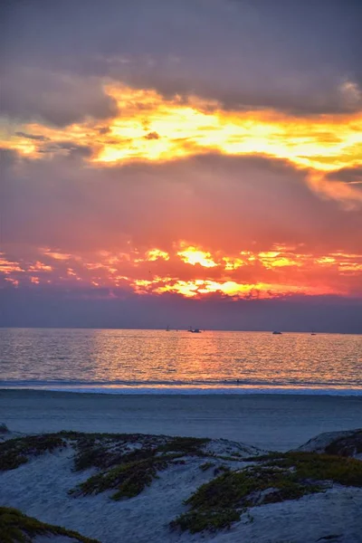 Coronado Beach San Diego Przez Zabytkowy Hotel Del Coronado Zachodzie — Zdjęcie stockowe