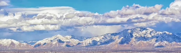 Invierno Vista Panorámica Las Montañas Rocosas Situadas Frente Nieve Great —  Fotos de Stock