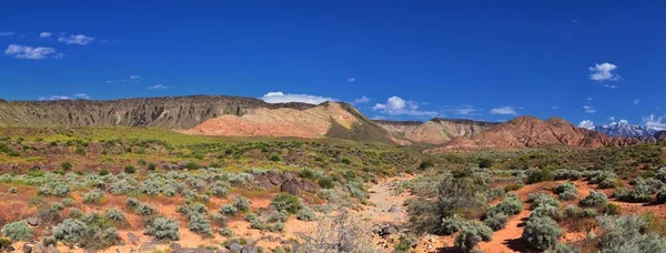 Blick Auf Die Rote Bergwildnis Und Den Snow Canyon State — Stockfoto