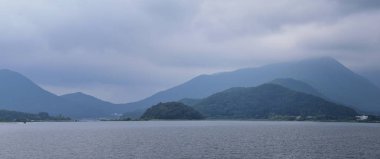 Kawaguchiko Tenjozan Parkı, gölüzerindeki feribot teknesinden Kawaguchi Gölü ve gondol gözlemi gibi Fuji Dağı Japonya'nın manzarası. Asya.