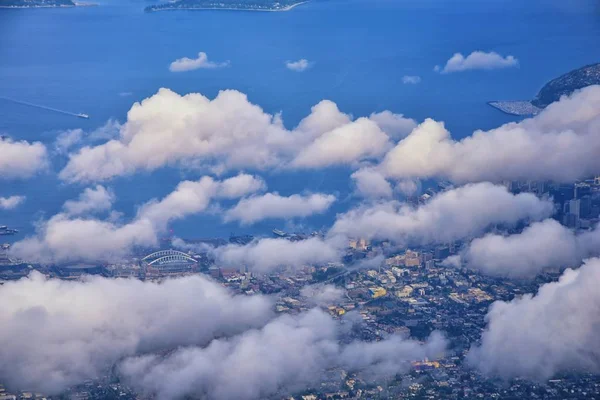 Seattle, Washington, 2019 Cityscape Hava Panoramik Manzara okyanus, nehirler ve kırsal kentsel dahil cloudscape ile. Abd.