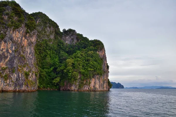 Island Ocean Views Phuket Thailand Blues Turquoise Greens Oceans Mountains — Fotografia de Stock