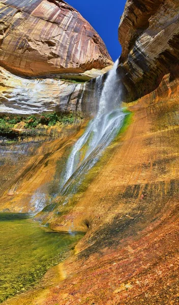 Lower Calf Creek Falls Waterfall Farbenfrohe Aussicht Vom Wanderweg Grand — Stockfoto
