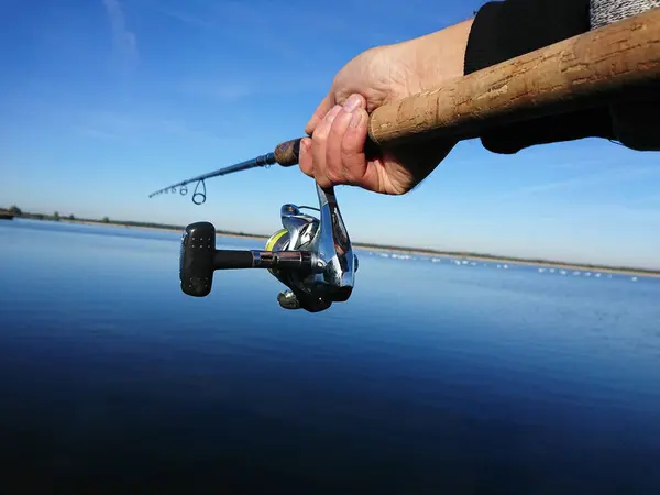 Pêcheur Amateur Pêche Automne Dans Lac — Photo