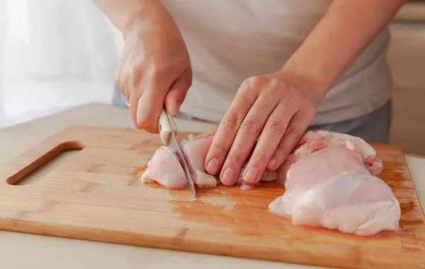 Slicing Chicken Fillet Cooking Fried Chicken Pan — Stock Photo, Image