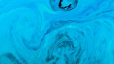 Soyut desenler mavi sıvı mürekkep psychedelic siyah boya karışık