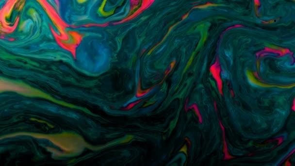 Psychedelische abstracte felle kleuren gemengd in een vloeistof — Stockvideo