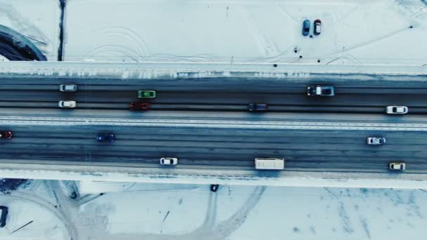 Aerial top view of traffic on a freeway — Stock Video