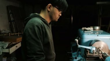 turner metal torna taşlama özel parçası dönen saatler