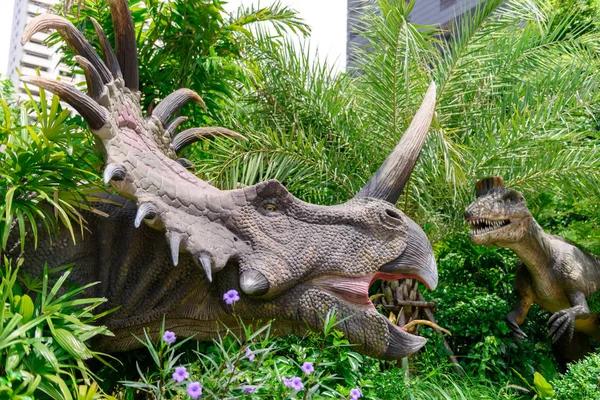 Bangkok Thaiföld 2016 Július Dinoszaurusz Dinoszauruszok Bolygója Dinoszaurusz Vidámpark Belvárosában — Stock Fotó