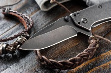 Paslanmaz çelik çakı blackwash ile bitirmek bıçak ve kolu, sığ derinlik-in tarla