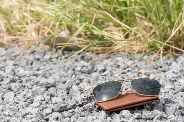 Accesorios Gafas Sol Primer Plano Con Montura Dorada — Foto de Stock