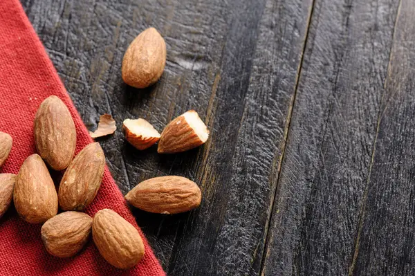 Heap of almonds — Stock Photo, Image