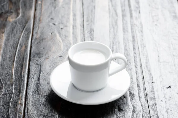 Eine Tasse Milch — Stockfoto