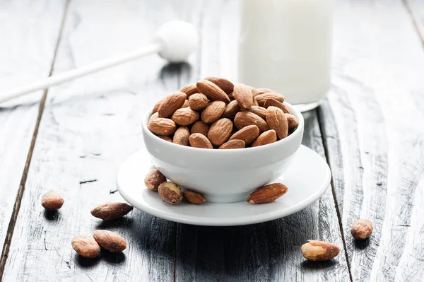 Heap of almonds — Stock Photo, Image