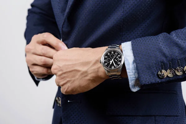 Wristwatch on wrist — Stock Photo, Image