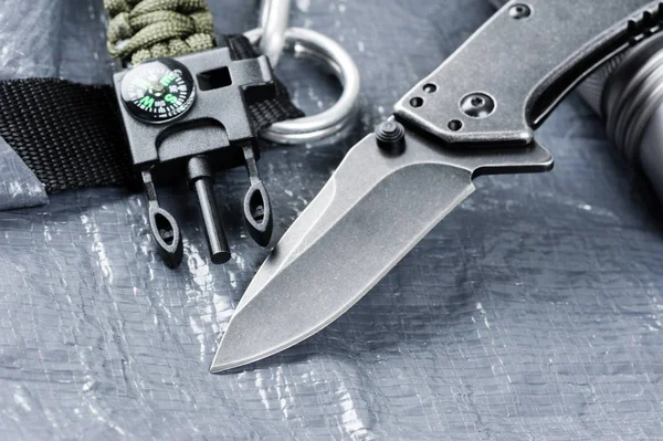 Нержавіюча сталь pocketknife — стокове фото