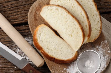 taze dilimlenmiş ekmek