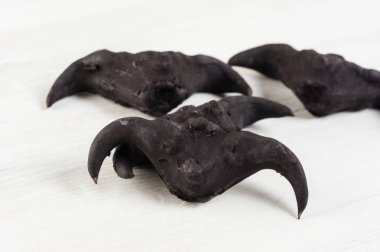 Suya yakın caltrop