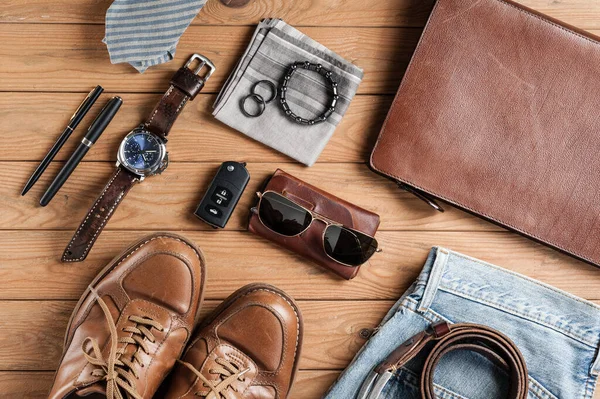 Accesorios Hombre Traje Sobre Fondo Madera Vieja — Foto de Stock