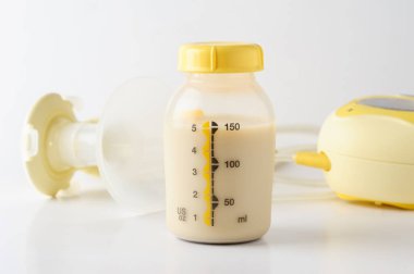 Anne sütü şişesi, anne sütü depolama ve taşıma konsepti