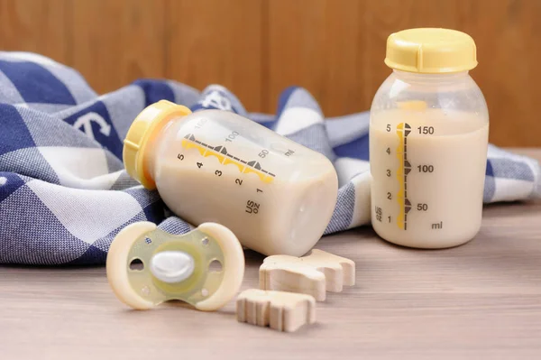 Botella Leche Materna Almacenamiento Leche Materna Concepto Manipulación — Foto de Stock