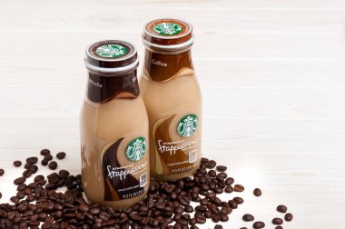BANGKOK, THAILAND - 03 Mart 2017: Bir şişe Starbucks Frappuccino İçeceği 9.5 Ounce. 