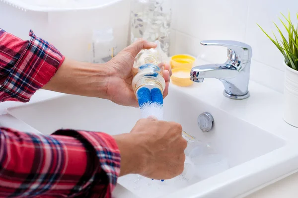 Washing Baby Bottles Nipples Soft Bottle Brush Dishwashing Liquid — Stock Photo, Image