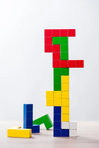 Colorat Blocuri Puzzle Din Lemn Jucărie Blocuri Construcție Din Lemn — Fotografie, imagine de stoc