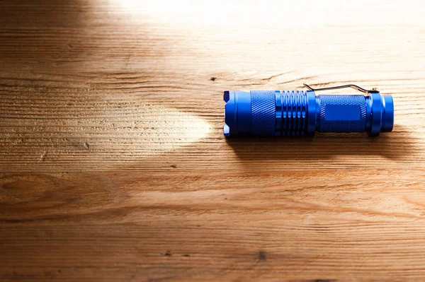 Blauw Geanodiseerd Aluminium Zak Led Zaklamp Voor Everyday Carry Edc — Stockfoto