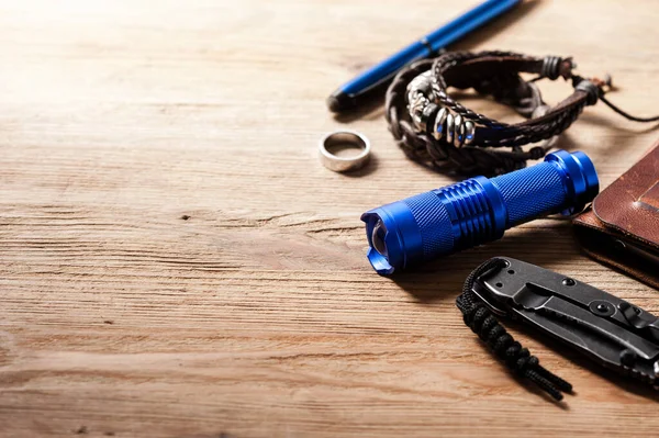 Blau Eloxiertes Aluminium Taschenlampe Led Für Everyday Carry Edc Geringe — Stockfoto