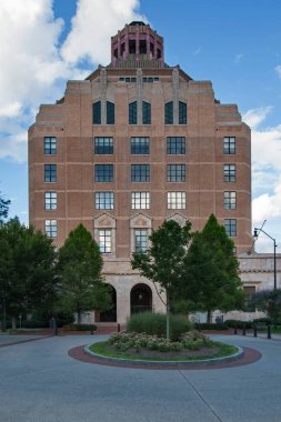 Şehir merkezinde tarihi Asheville Adliye Sarayı