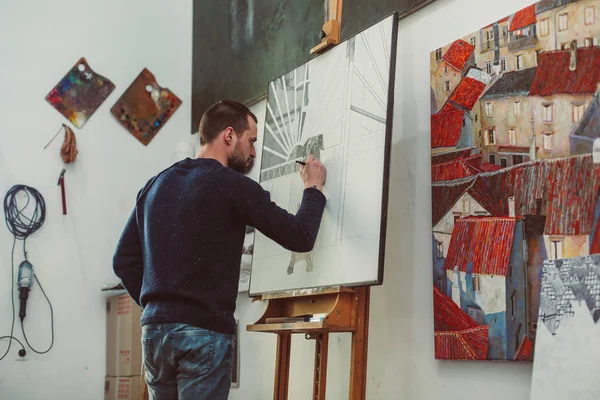 Studio çizim sanatçı