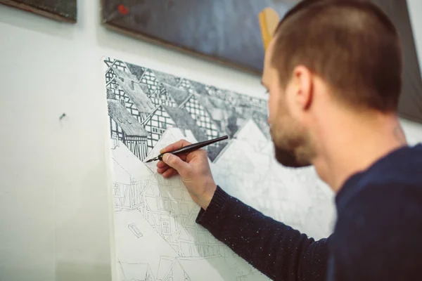 Man is drawing — Stock Photo, Image