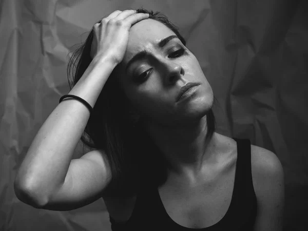 Depressive Junge Frau Studioporträt — Stockfoto