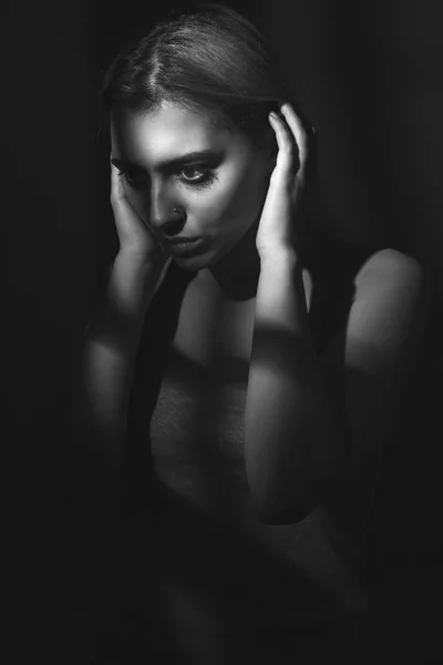 Portrait Young Woman Deep Shadows Black White — Stock Photo, Image