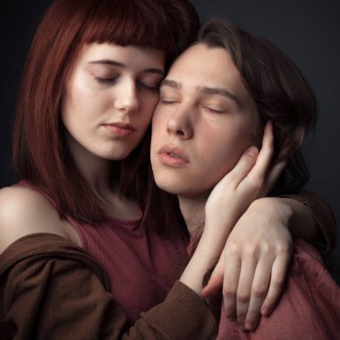 Âşık bir çift. Studio