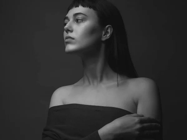 Portrait Young Woman Bare Shoulders Black White — Stock Photo, Image