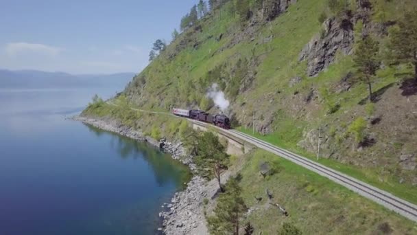 Prores Vintage Histórico Tren Vapor Pasa Través Las Montañas Largo — Vídeos de Stock