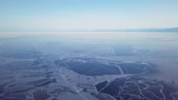 Scheuren Het Ijs Van Luchtfoto Winter Siberië Baikal Lake — Stockvideo