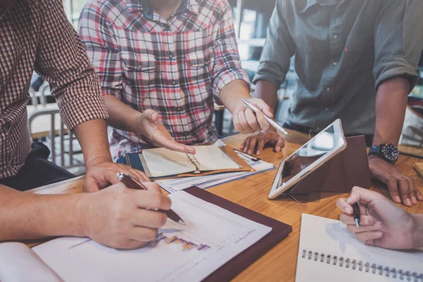 Team Lavoro Discutendo Idee Pianificando Riassunto Dei Profitti — Foto Stock