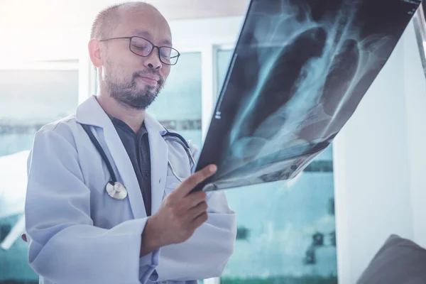 Artsen Met Gezondheidsproblemen Van Patiënten Het Ziekenhuis Geneeskunde Dokter Gezondheidszorg — Stockfoto