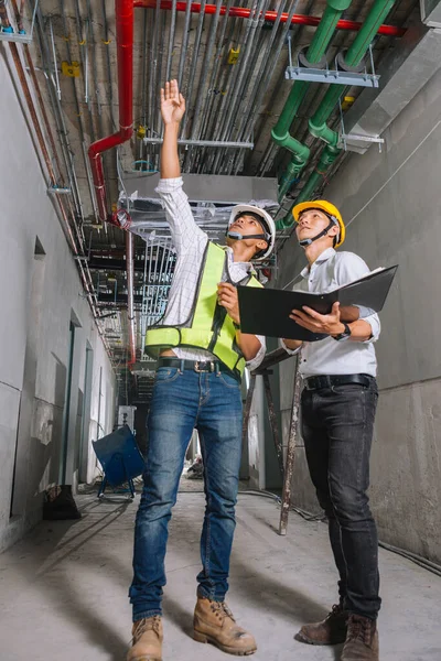 Projektleder Ingeniør Tekniker Der Arbejder Byggepladsen Bygningsingeniør Der Arbejder Inspicerer Stock-foto